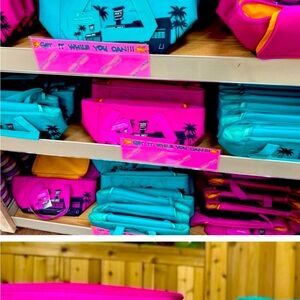 Trader Joe’s makes no insulated lunch bag